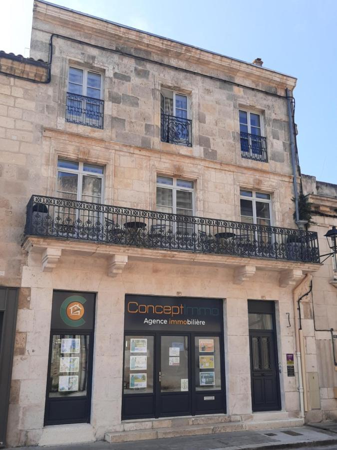 Les Gîtes du château - L Appartement du Roi - Magnifique Appartement face au château Nérac Extérieur photo